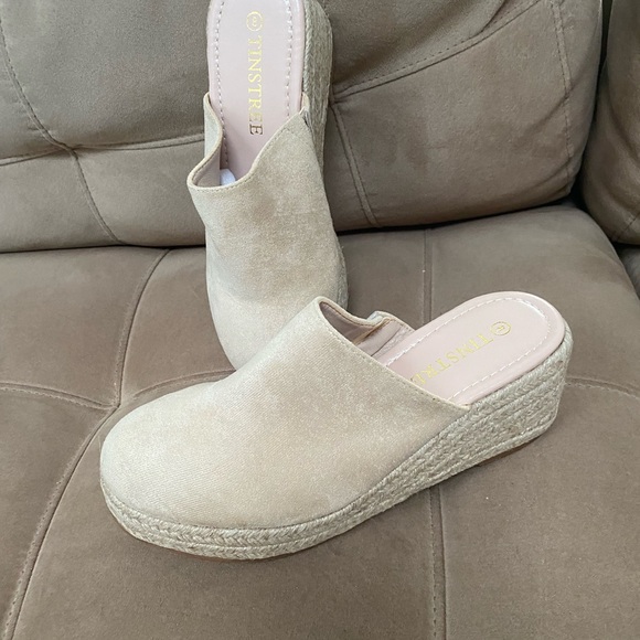 Womens wedge - Picture 2 of 3
